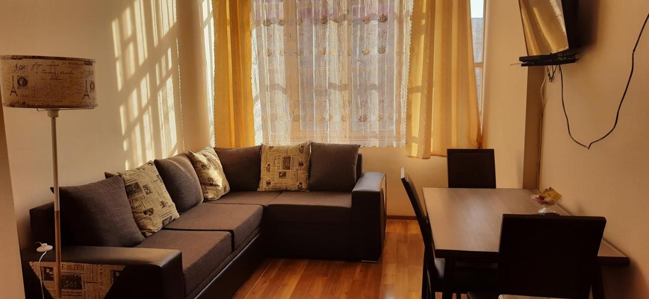 Apartment On Aleksandr Pushkin Street Tbilisi Ngoại thất bức ảnh