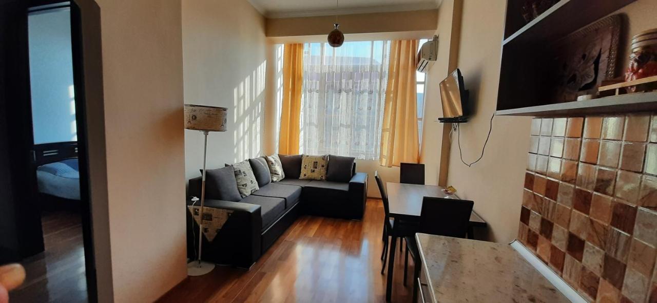 Apartment On Aleksandr Pushkin Street Tbilisi Ngoại thất bức ảnh