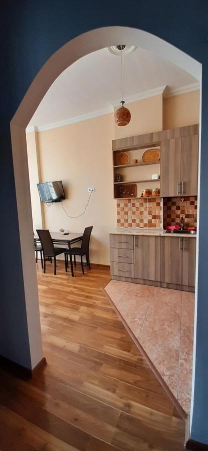 Apartment On Aleksandr Pushkin Street Tbilisi Ngoại thất bức ảnh