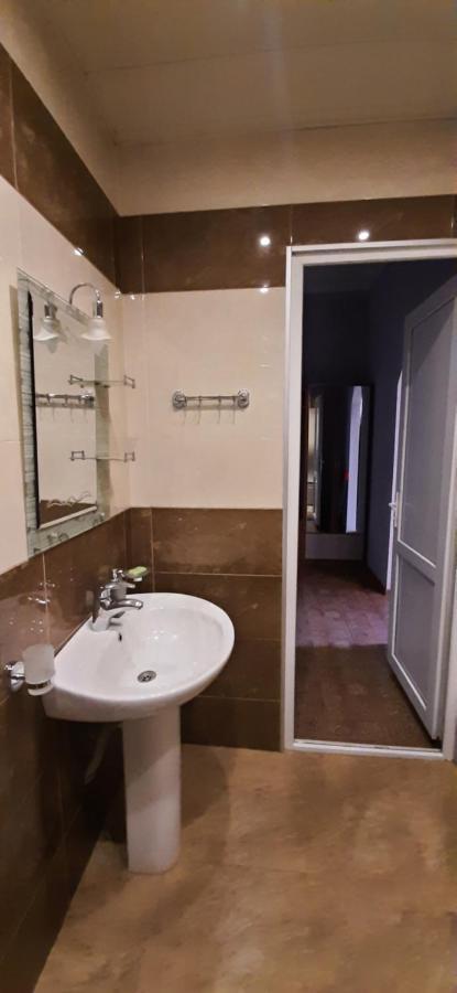 Apartment On Aleksandr Pushkin Street Tbilisi Ngoại thất bức ảnh