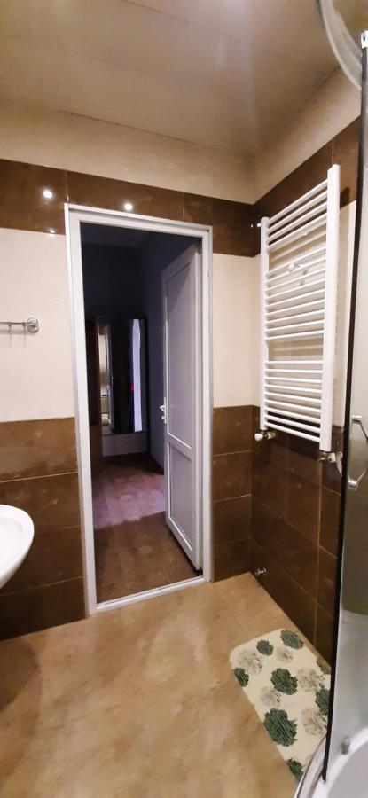 Apartment On Aleksandr Pushkin Street Tbilisi Ngoại thất bức ảnh